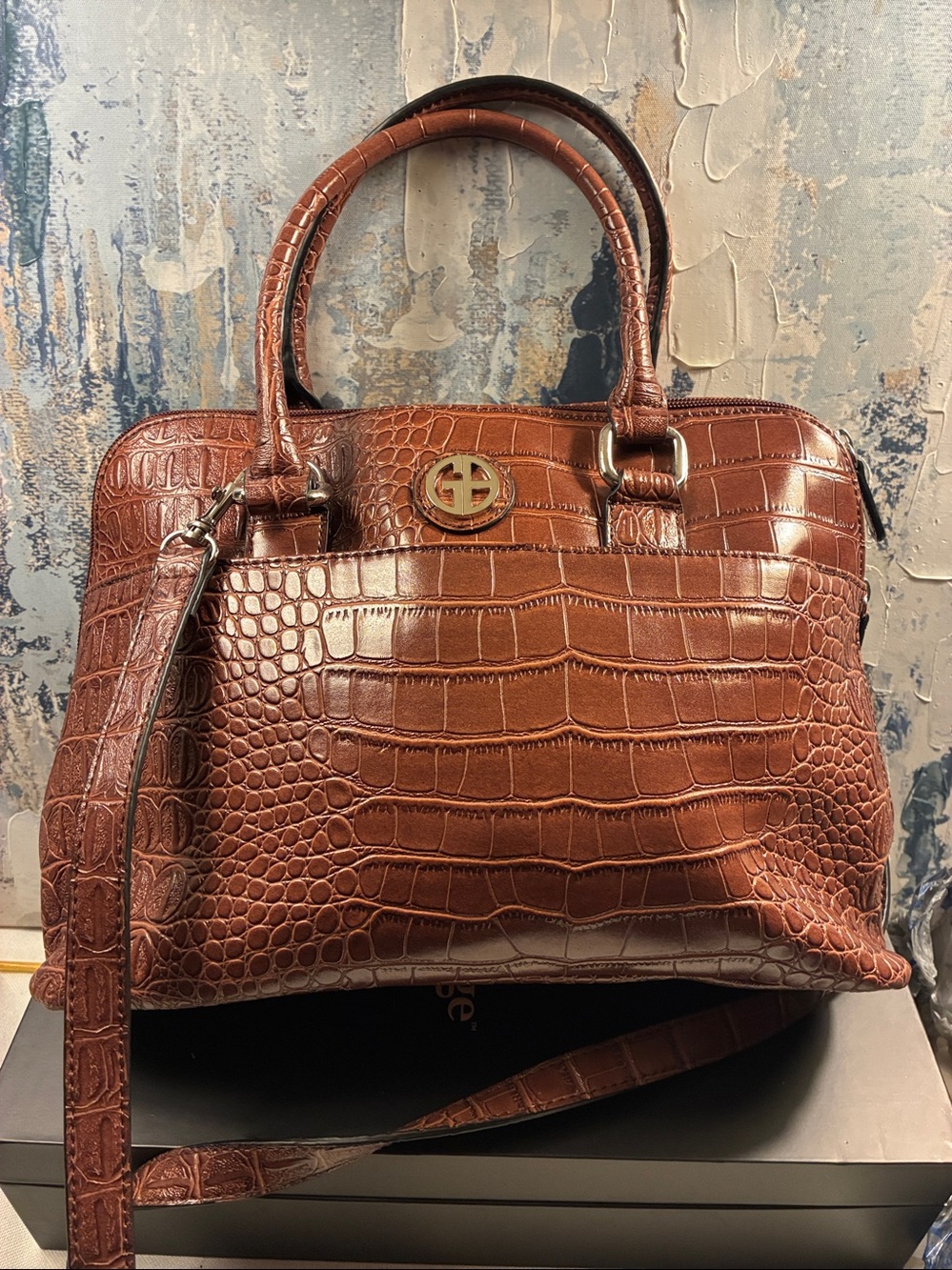 NWOT GianiBernini Elegant Brown Croc-Embossed Leather Satchel - Designer Style